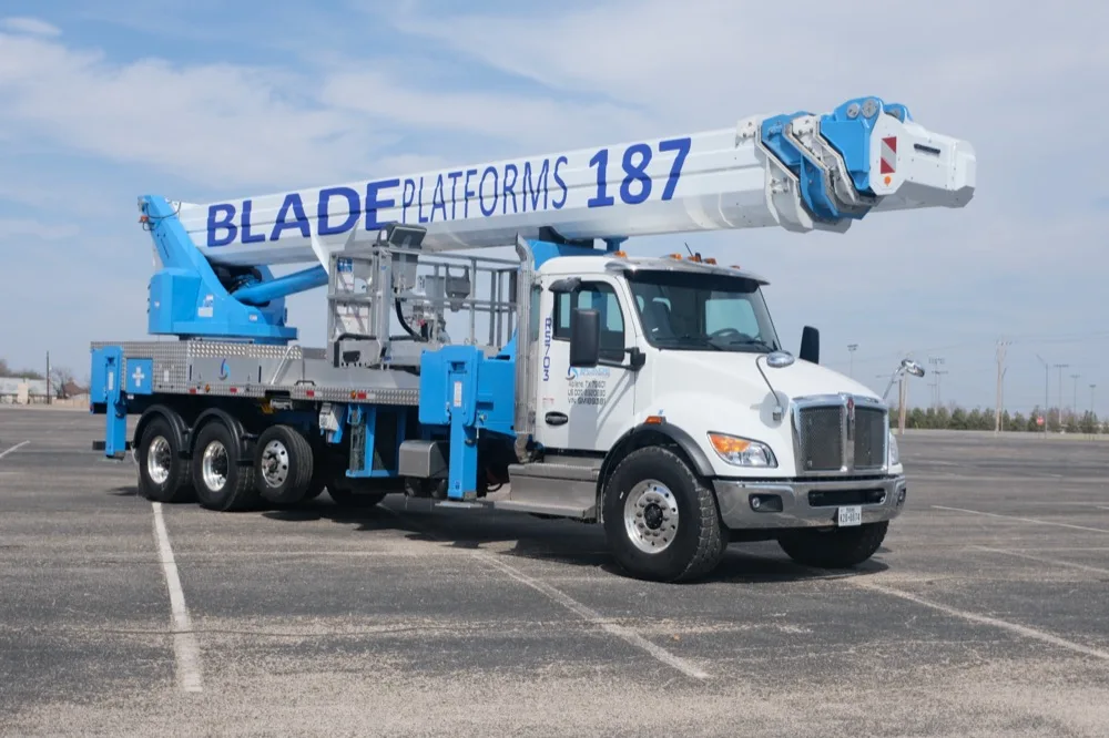 187 BOOM LIFT