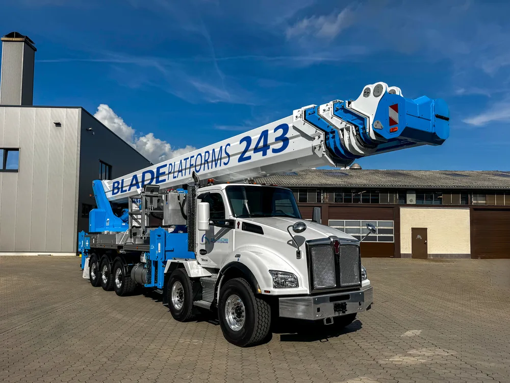 BLADE 243R (75 m)