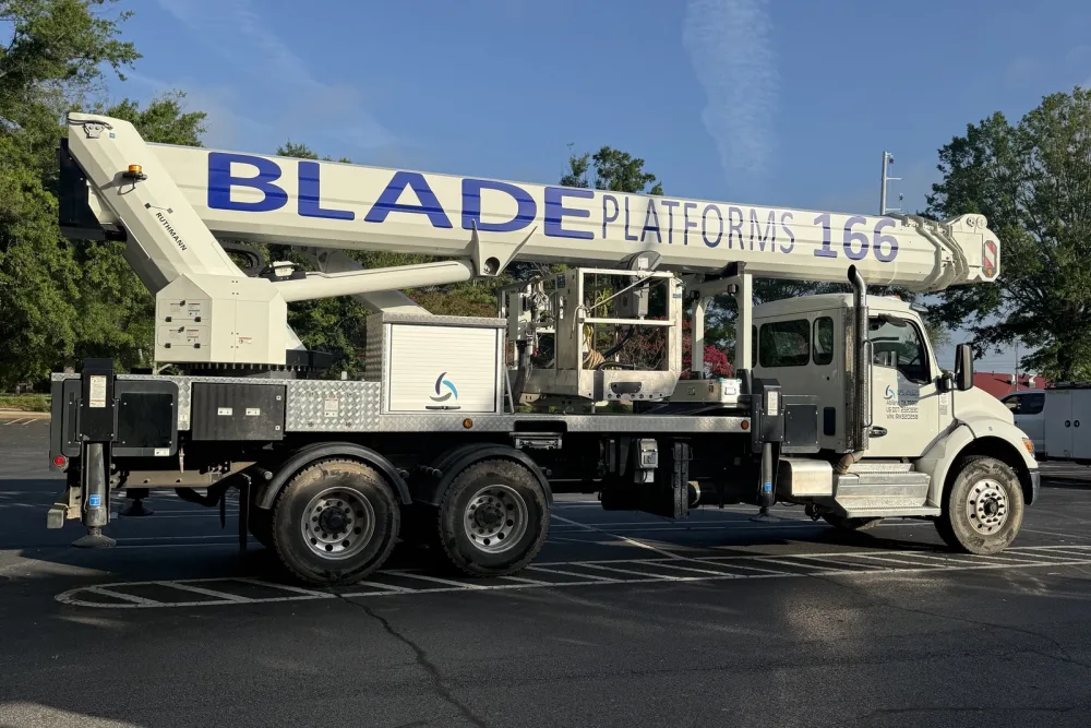 BLADE 166R (51 m)
