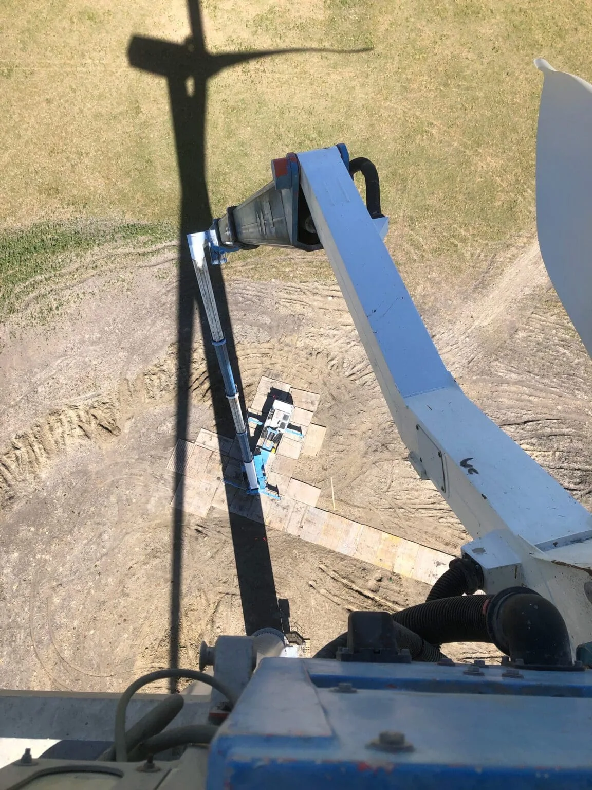 Blade Platforms aerial work platform