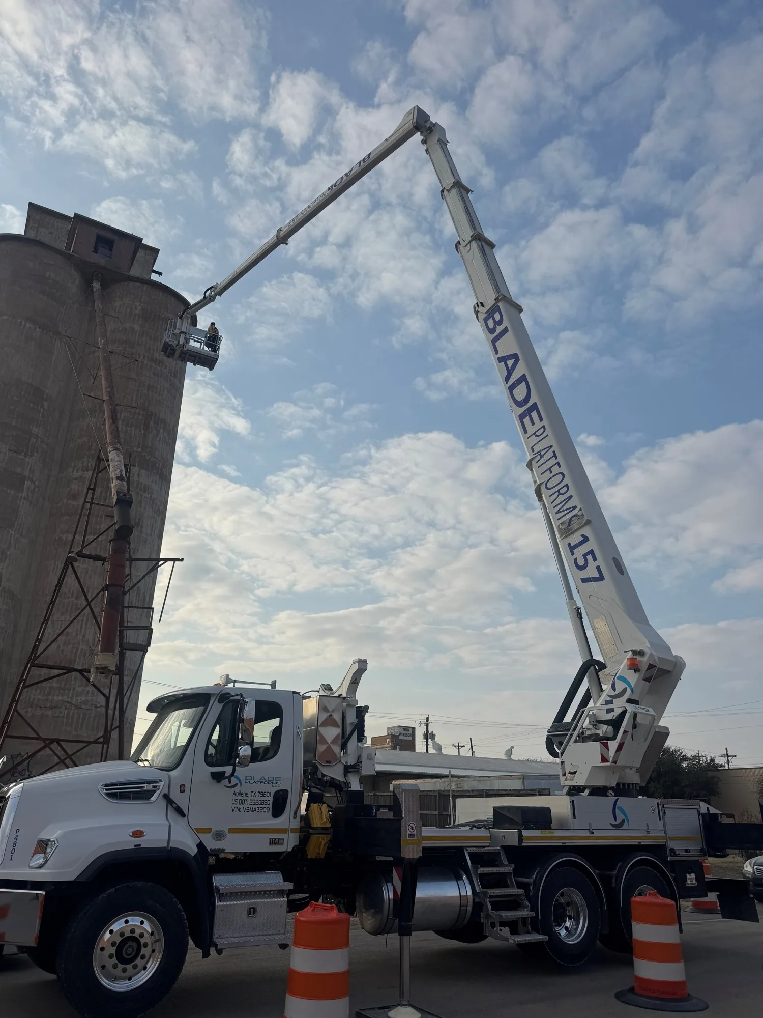 BLADE 157P (48 m)