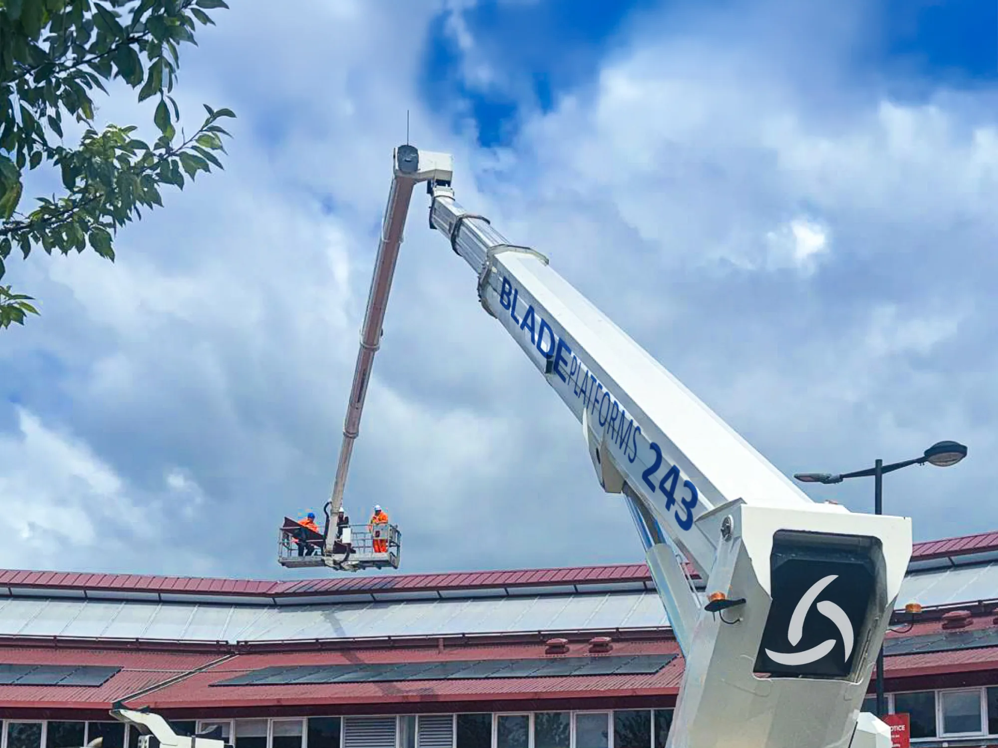 BLADE 243R (75 m)